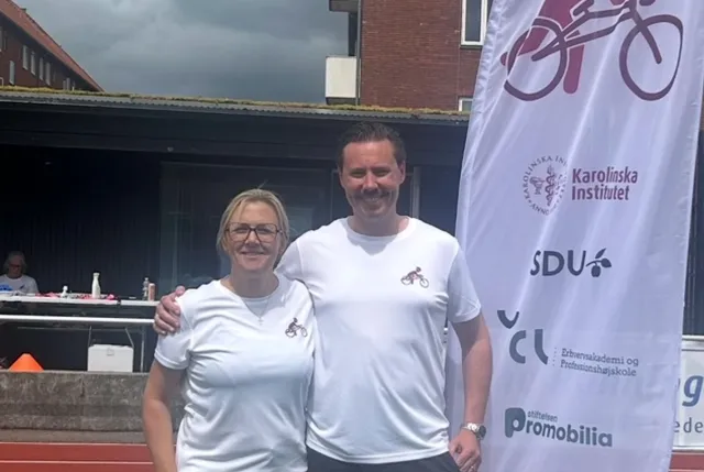 Photo of woman and men in sporty clothes